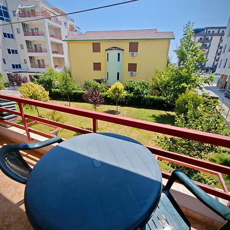Apartamento Mali I Robit 2 *